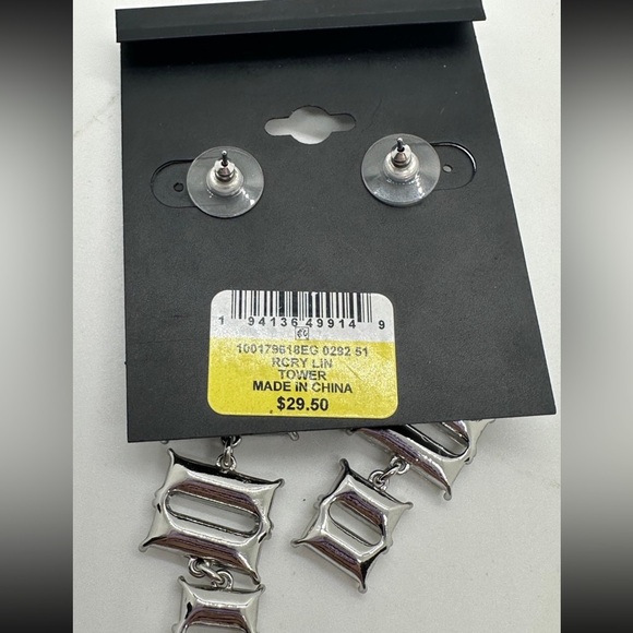 🆕INC International Concepts Women’s Silver Crystal Dangly Statement Earrings❤️❤️ - Picture 7 of 7